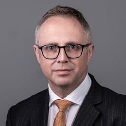 Leon Kazakos KC