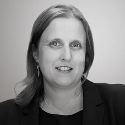 Lucy McLynn