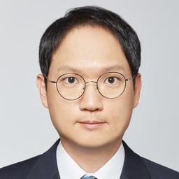 Yong Jin Cho