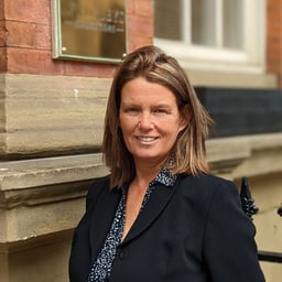 Julia Rangecroft