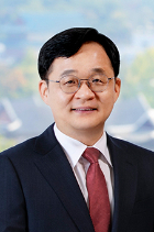 Yong Sang Kim