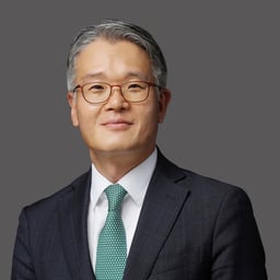 Sungjo  Yun