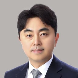 Suk Min Kim