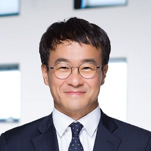 Suk Lee