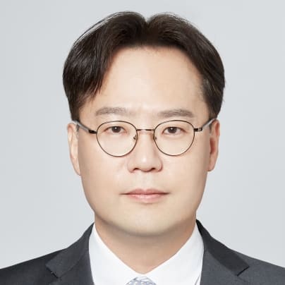 Myung Jong Kim