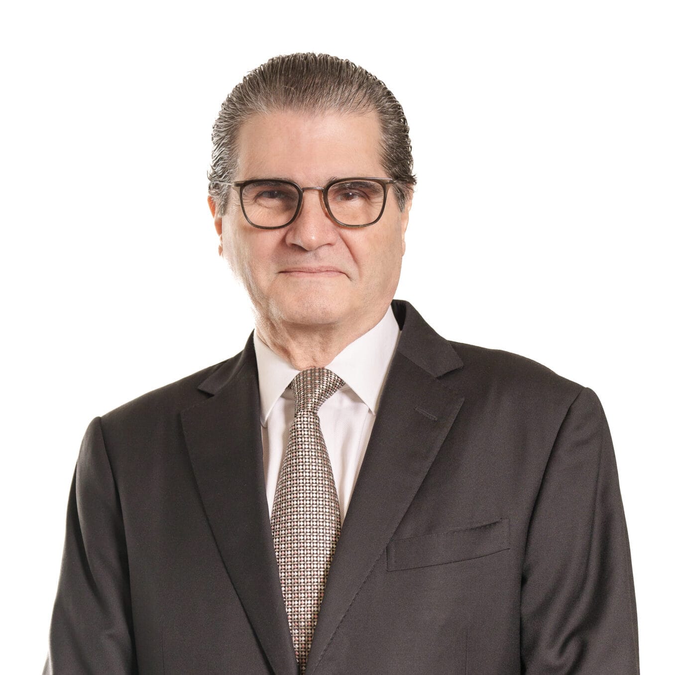 Ernesto B. Arias M.